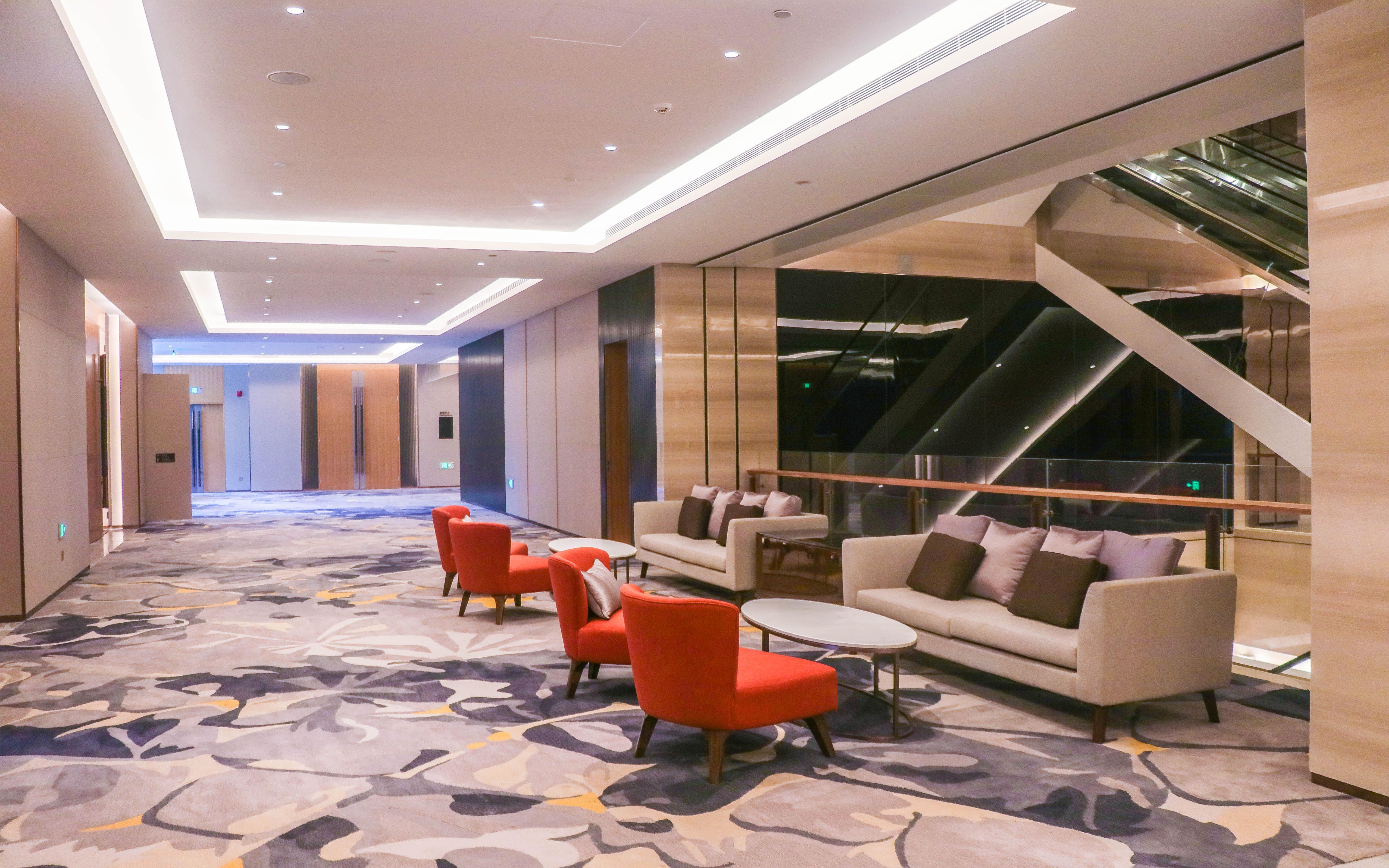 Crowne Plaza Hangzhou Qiantang - The Subway Can Reach The West Lake Scenic Area As Well As The Airport And High-Speed Rail Station, Adjacent To Jinsha Lake And Longfor Paradise Walk Exterior photo